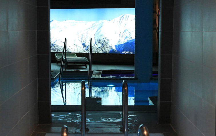 Un Spa dans un chalet de ski de luxe à Courchevel