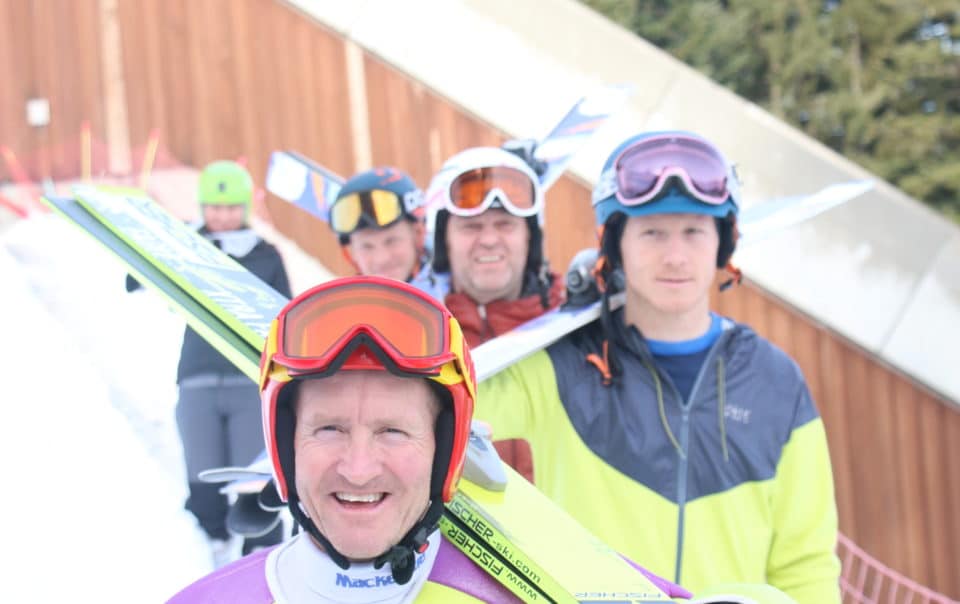 L'équipe britannique non officielle de saut à ski apprend à sauter à ski avec Eddie The Eagle Semaine 2 2