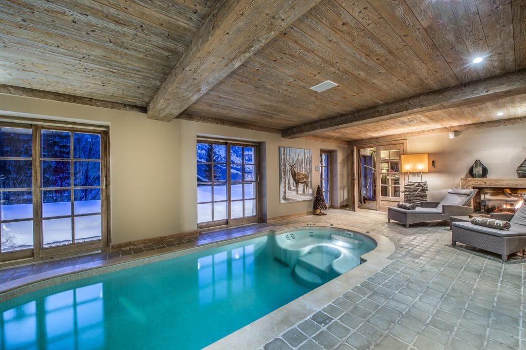 Swimming Pool Luxury Ski Chalet Cristal Lodge Meribel