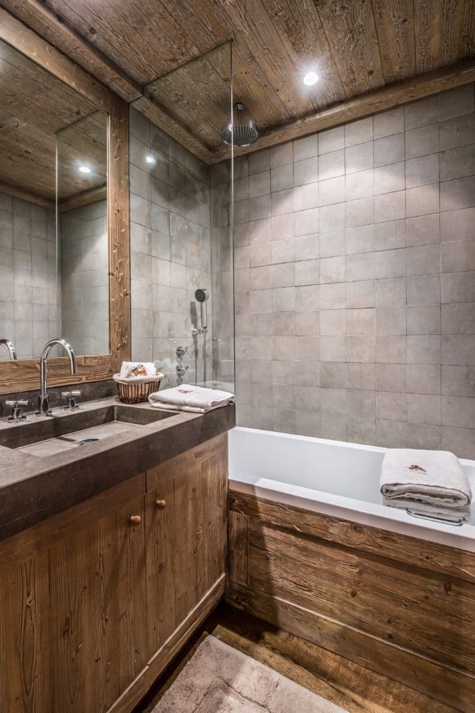 Bathroom 3 Luxury Ski Chalet Cristal Lodge Meribel