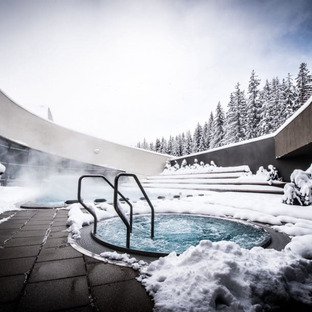 Aller à la médiathèque Aquamotion à Courchevel depuis nos chalets de ski de luxe