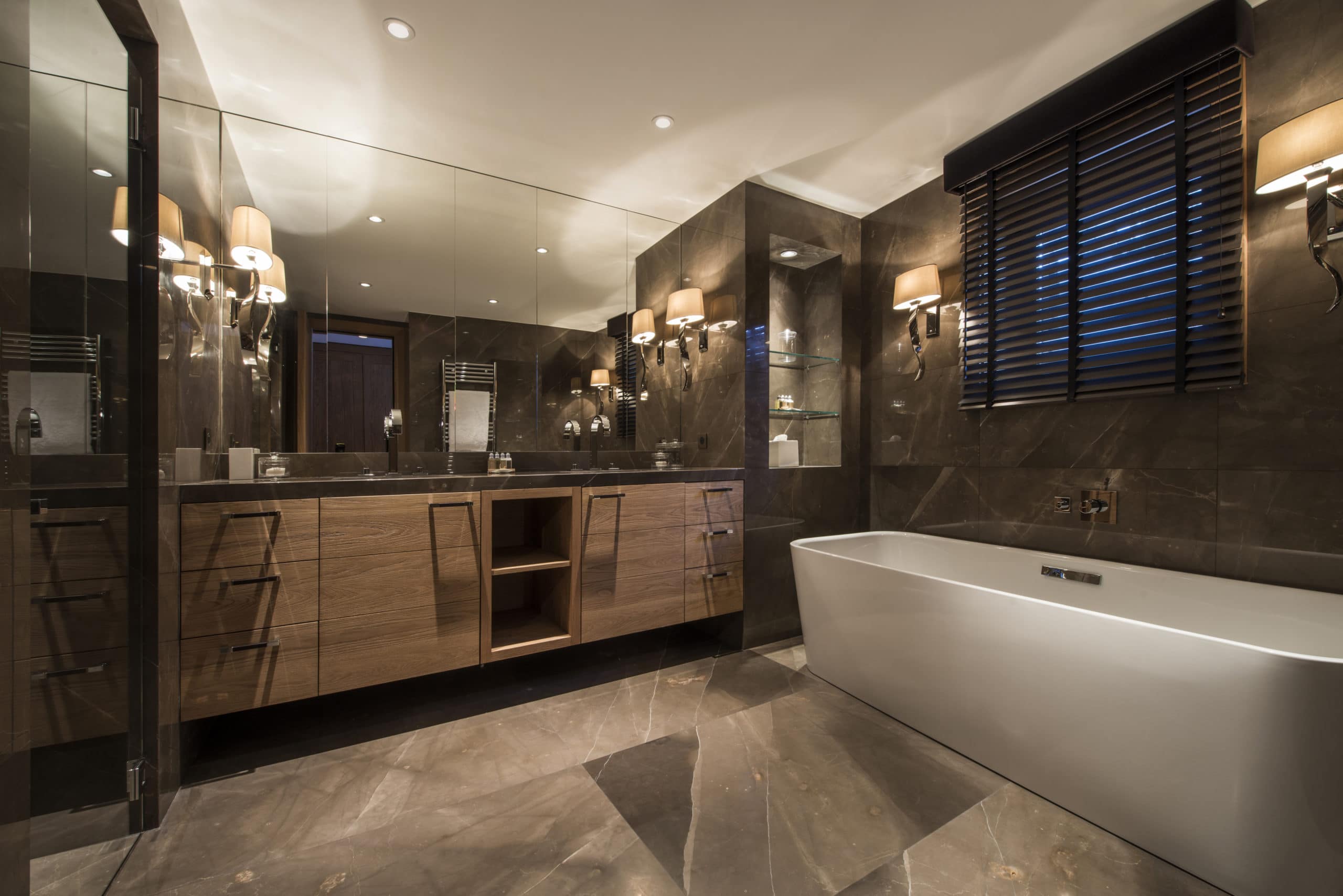 12. Bathroom Master 2 Chalet Le Grenier Luxury Ski Chalet Meribel