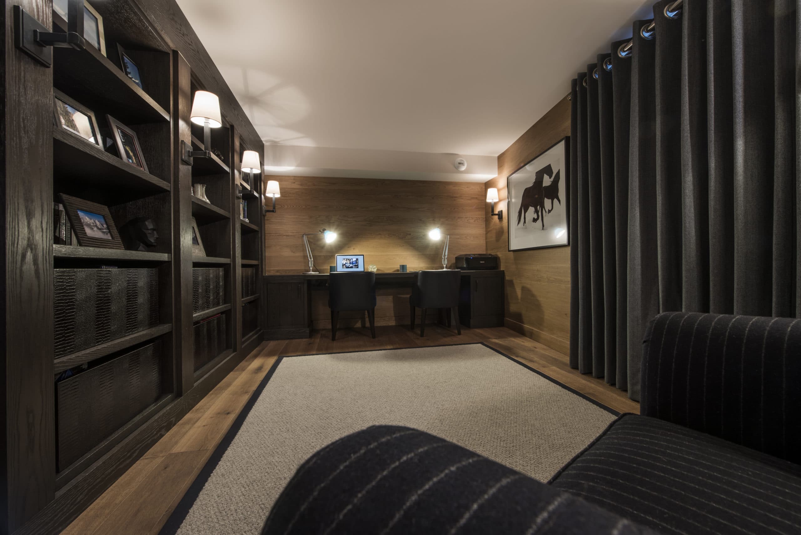 7. Office Chalet Le Grenier Luxury Ski Chalet Meribel