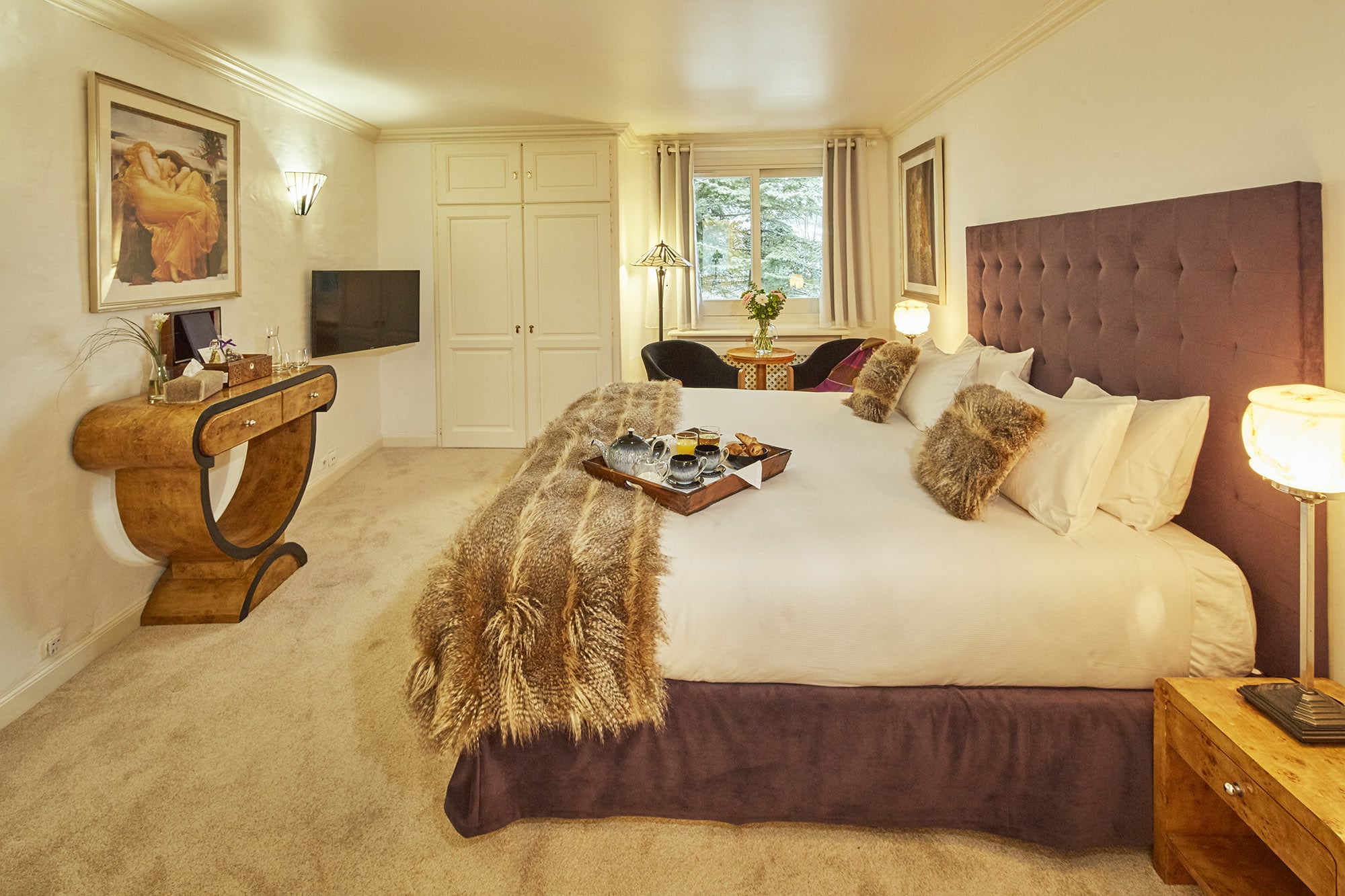 Luxury Ski Chalet Iona Meribel Bedroom 1