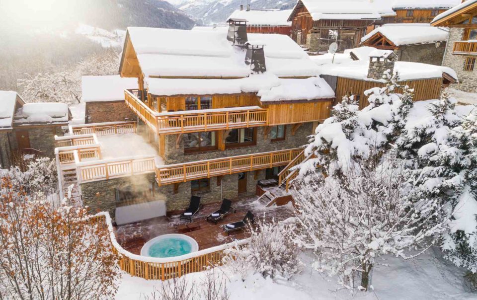 Chalet de ski de luxe Iona M&eacute;ribel drone4