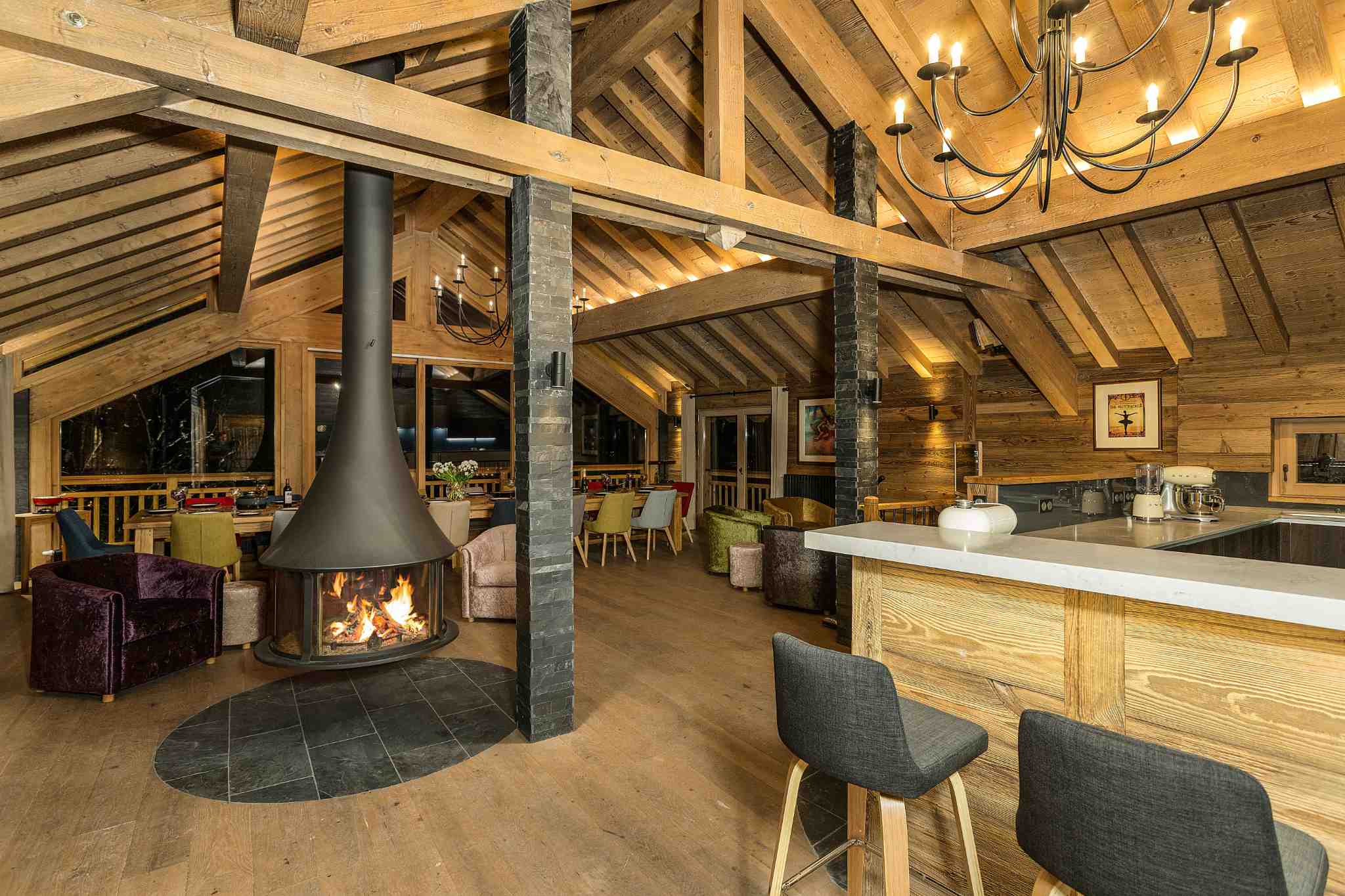 Luxury Ski Chalet Iona Meribel ground wide