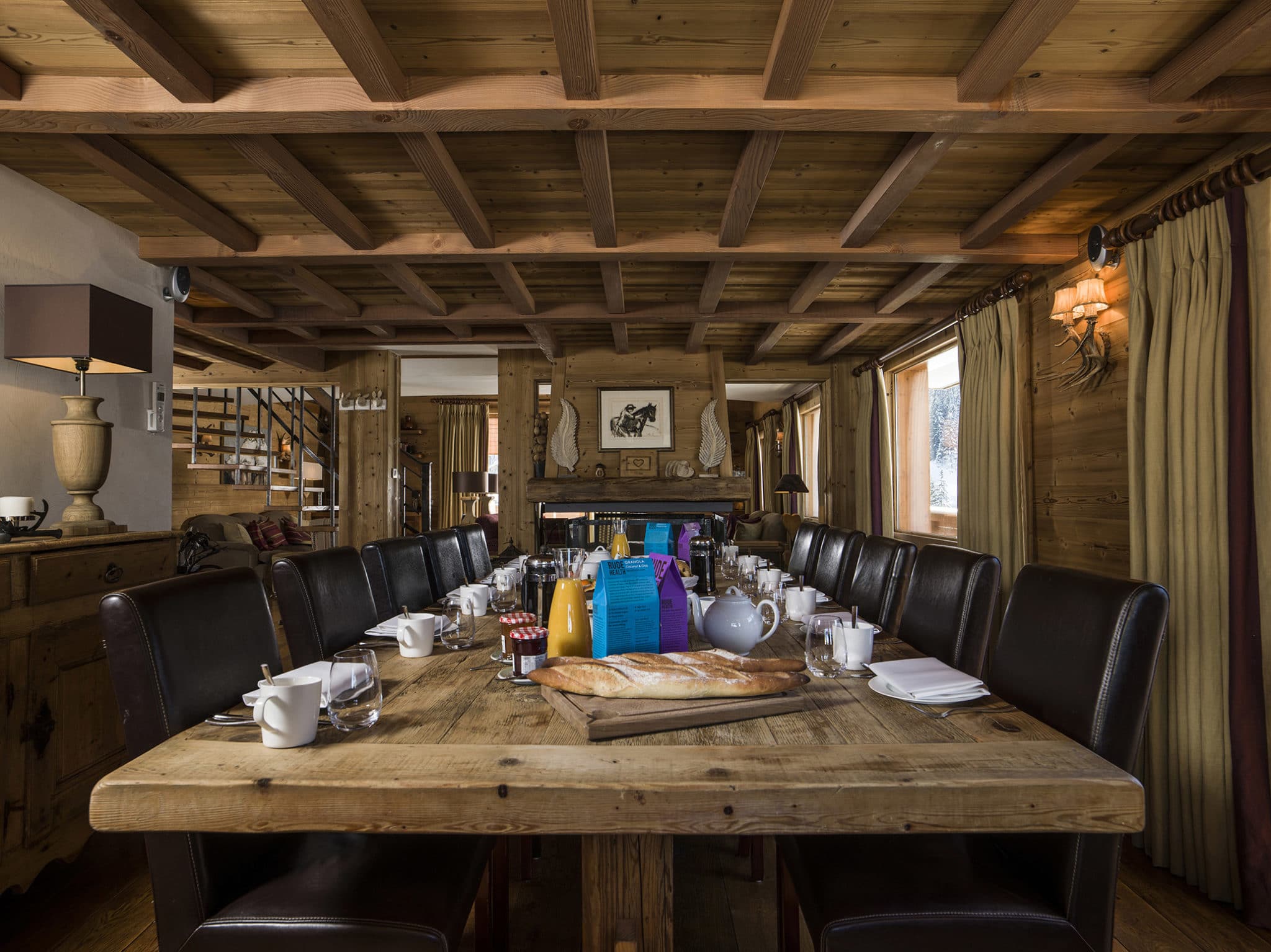 Luxury Ski Chalet Lapin Blanc Meribel Dining LapinBlanc10Web