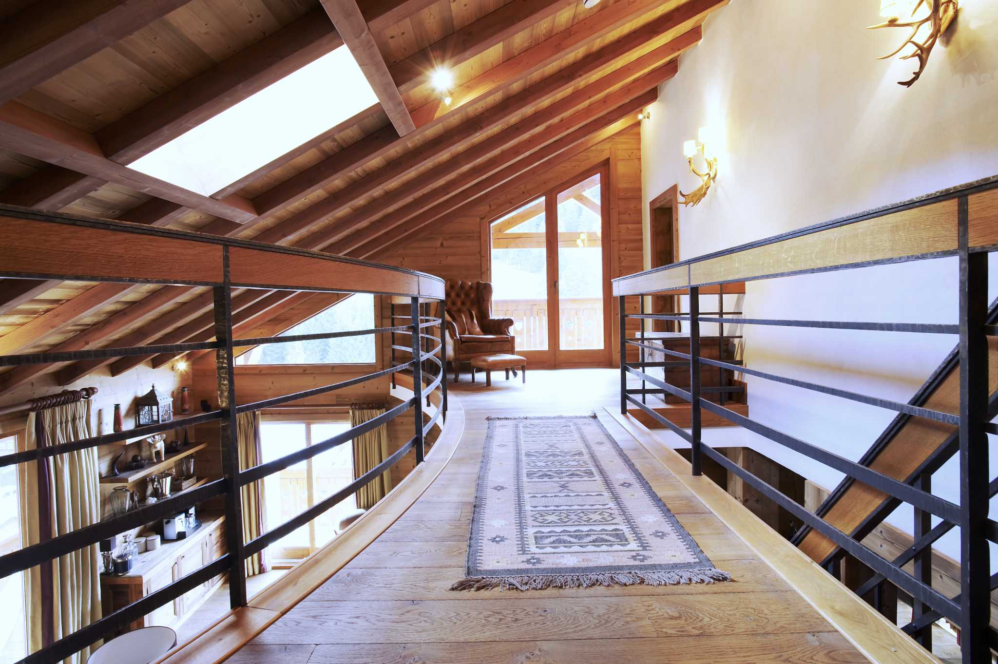 Luxury Ski Chalet Lapin Blanc Meribel Gallery 1 Quinn J