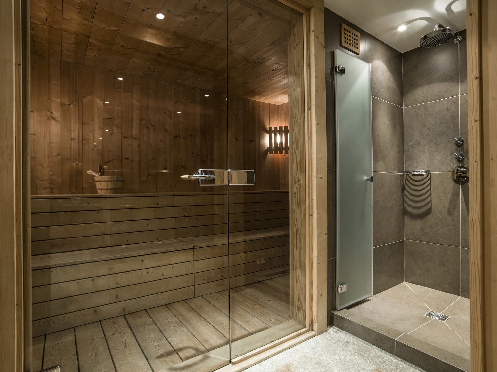 Luxury Ski Chalet Lapin Blanc Meribel Sauna LapinBlanc06Web