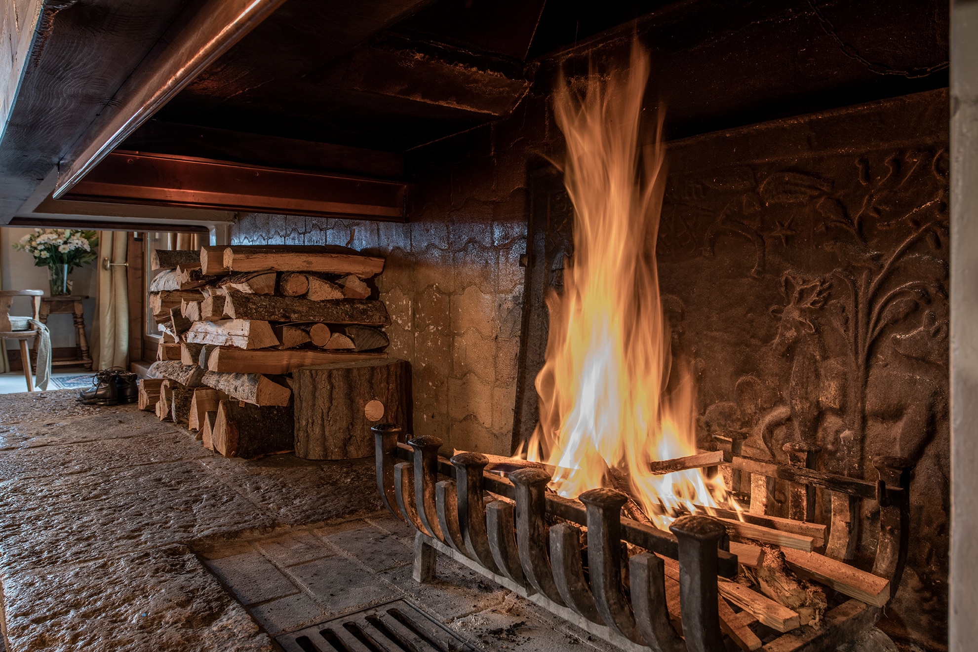 Luxury Ski Chalet Margaux Courchevel Detail fire