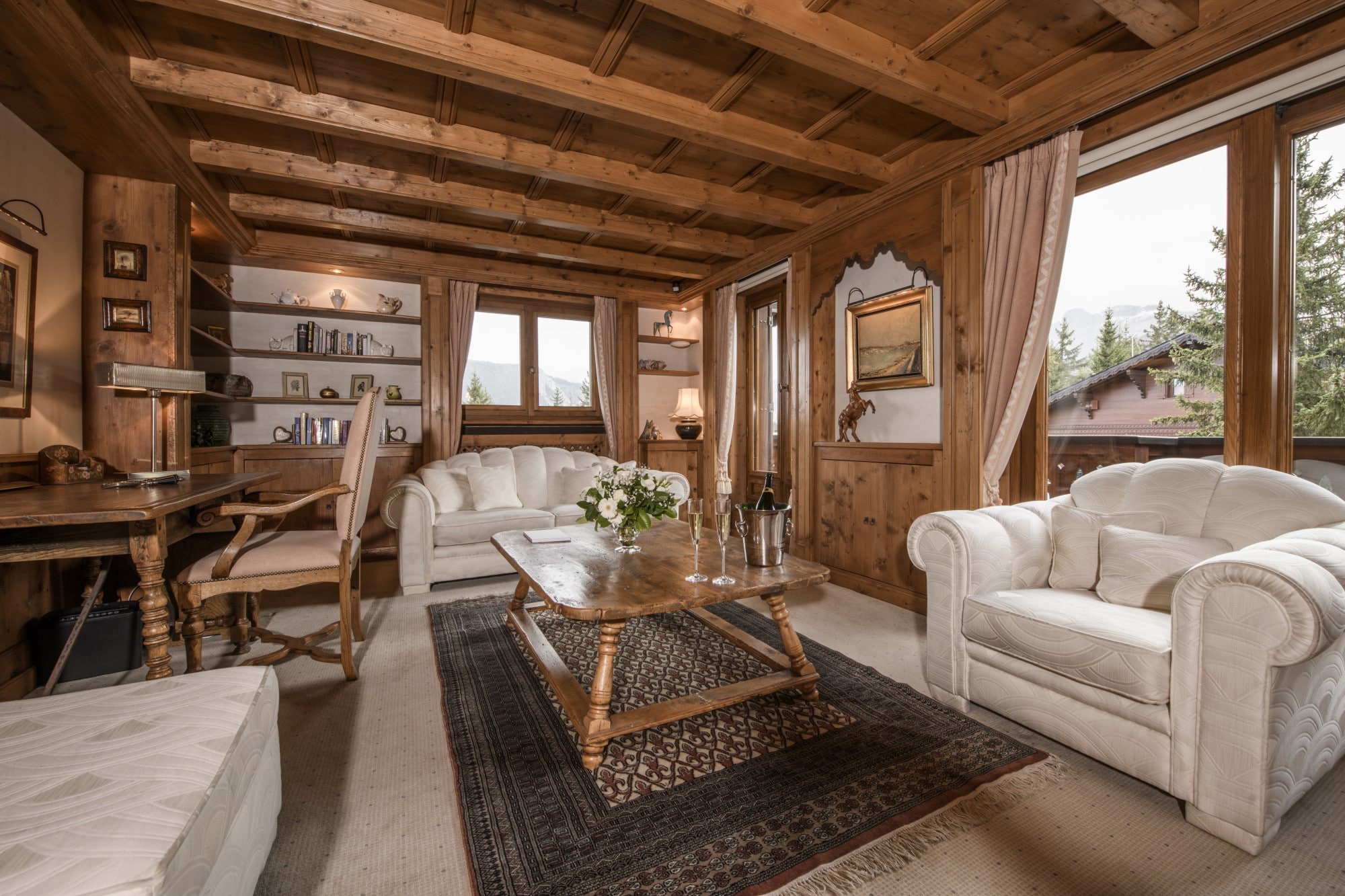 Luxury Ski Chalet Margaux Courchevel Master sitting a