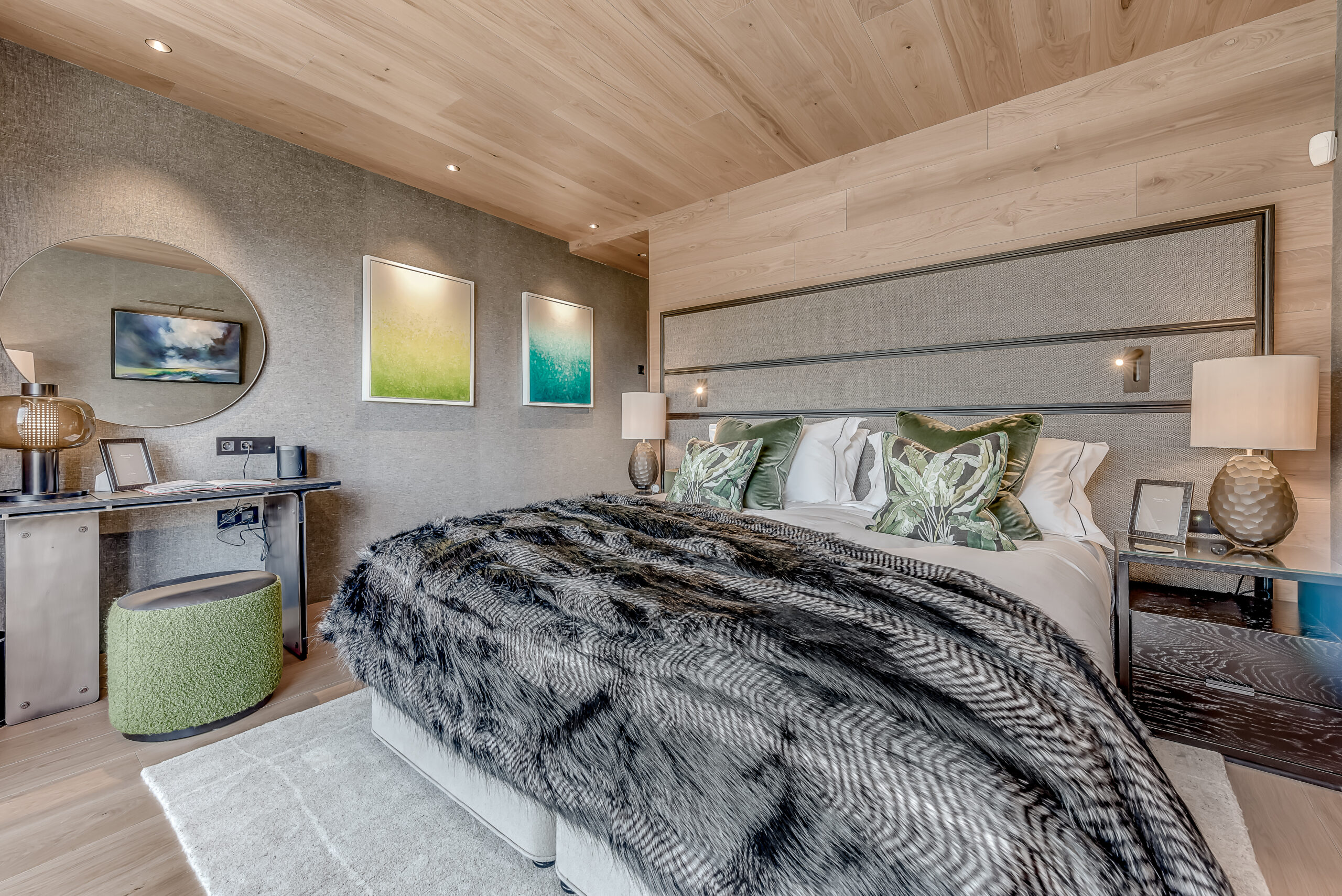 Chalet Bacchus, Courchevel 1850 Bedroom 2b