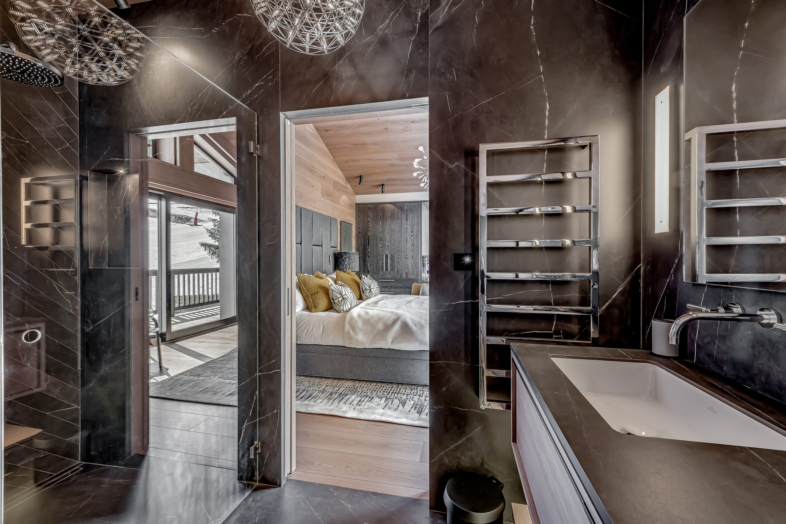 Chalet Bacchus, Courchevel 1850 Bedroom 7 Ensuite.