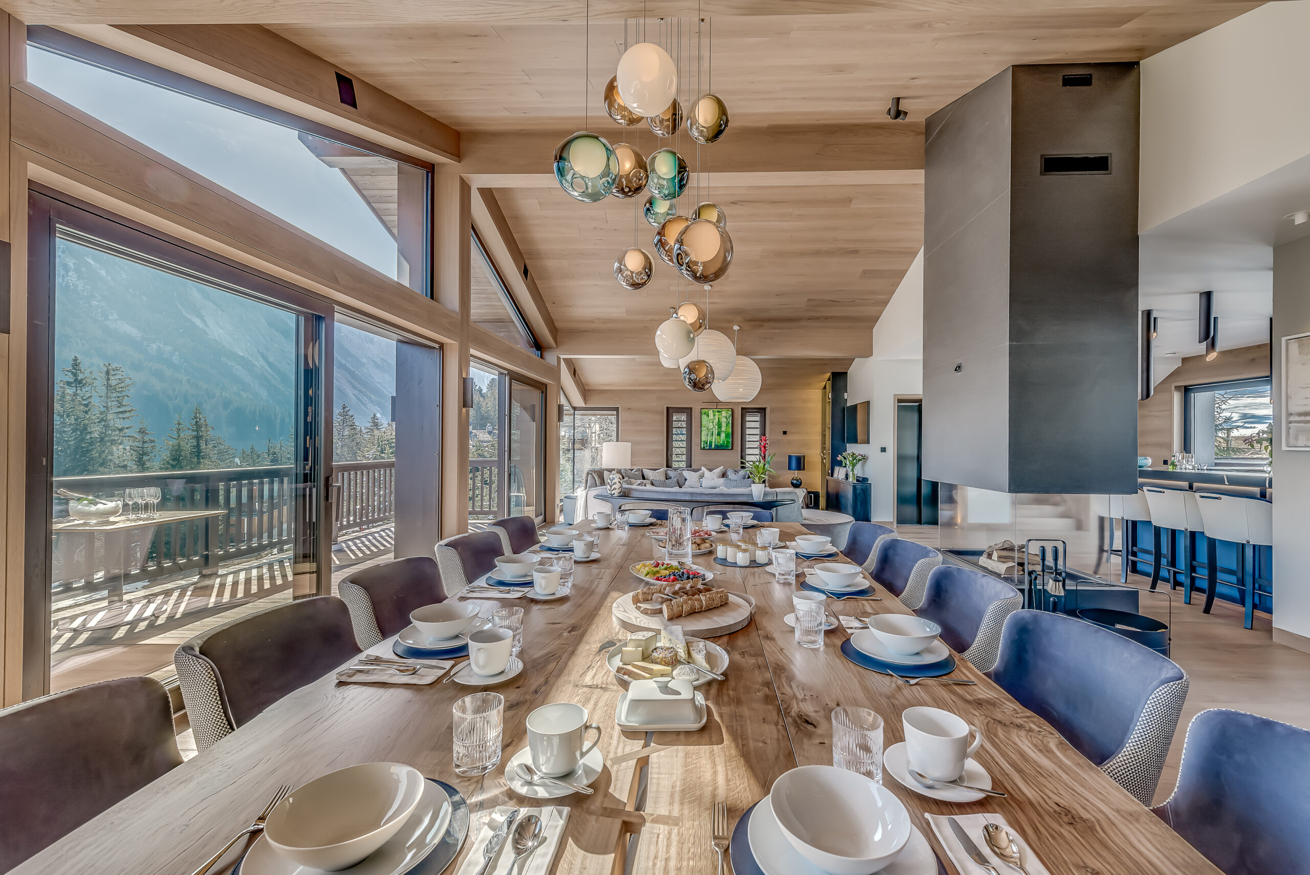 Chalet Bacchus, Courchevel 1850 Dining Room