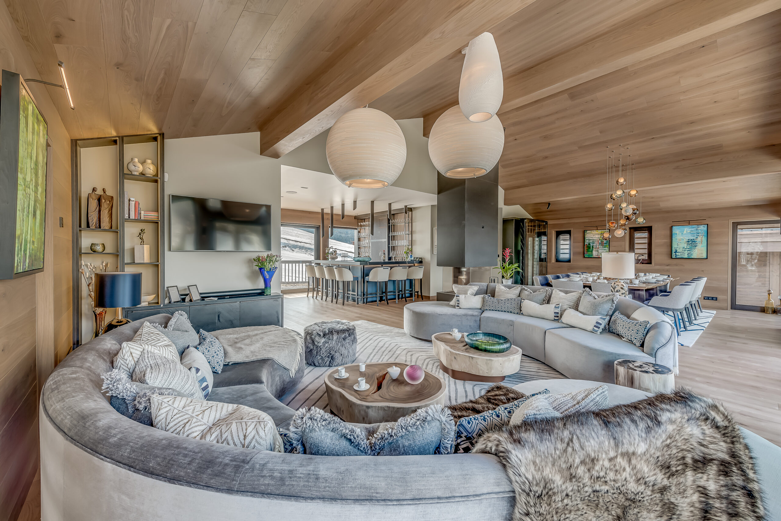 Chalet Bacchus, Courchevel 1850 Living Room 2