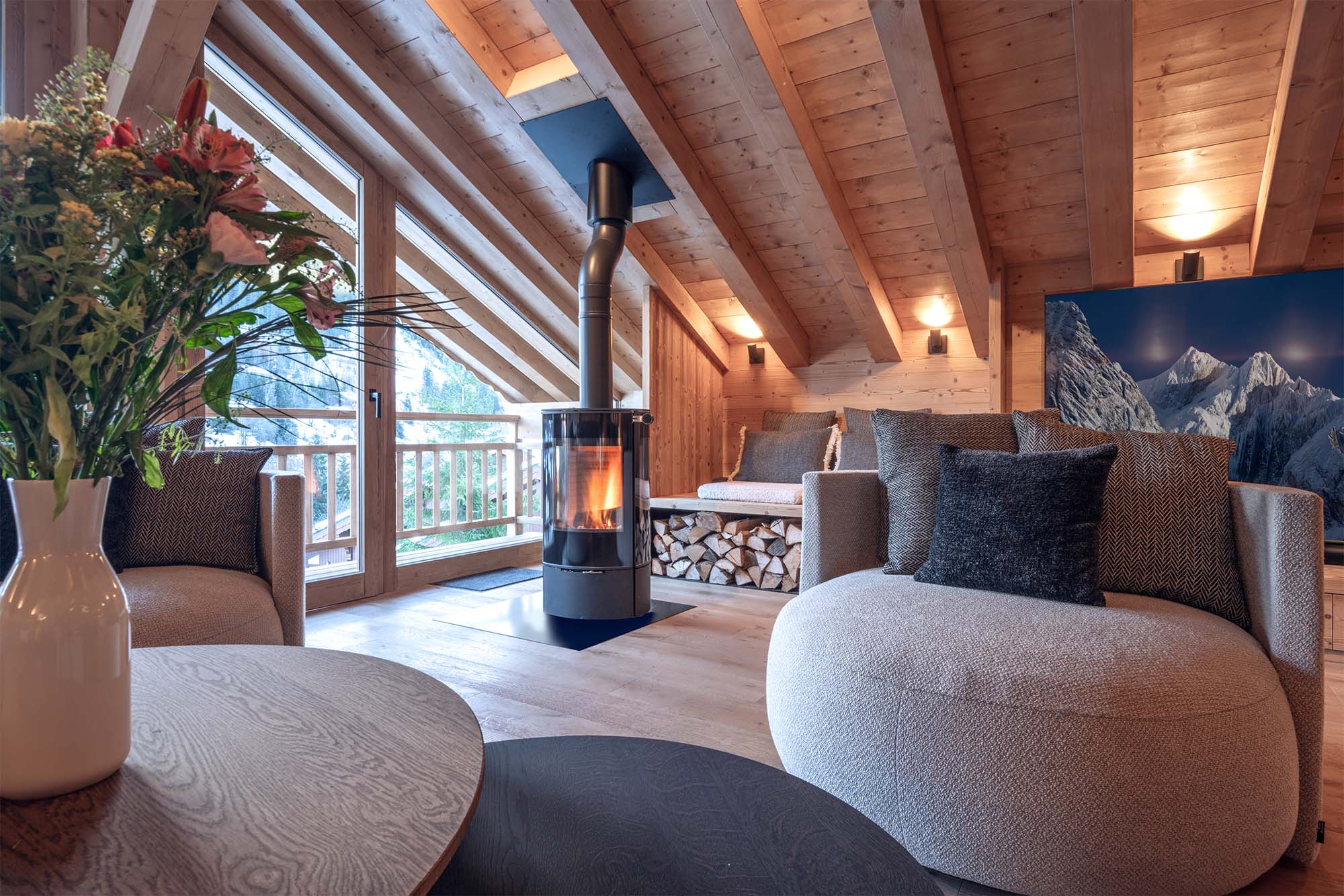 Chalet de lujo «Harmony Meribel»: detalle del salón 2