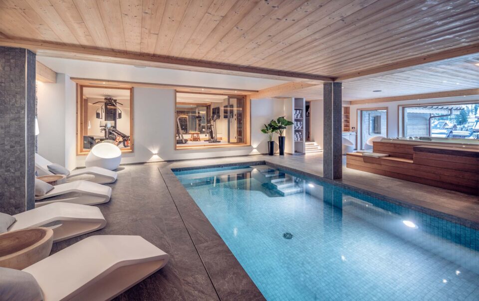 Chalet de luxe Harmony M&eacute;ribel piscine 1