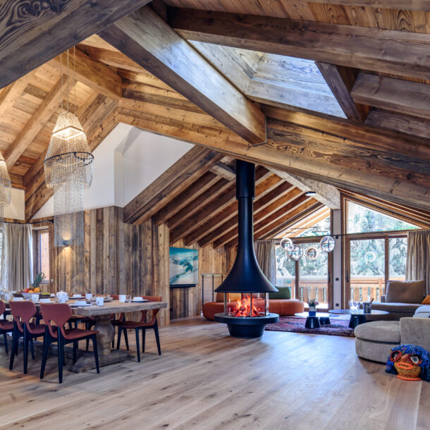 Luxury Chalet Pierre Meribel living 1