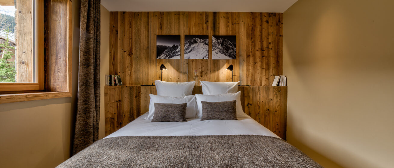Luxury Chalet Bergeronnette Meribel Guest Room 01(1)