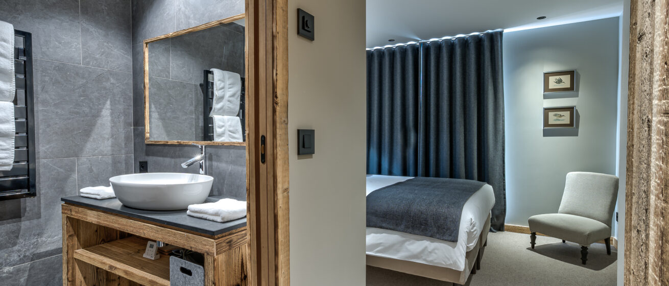 Luxury Chalet Bergeronnette Meribel Guest Room 02(1)
