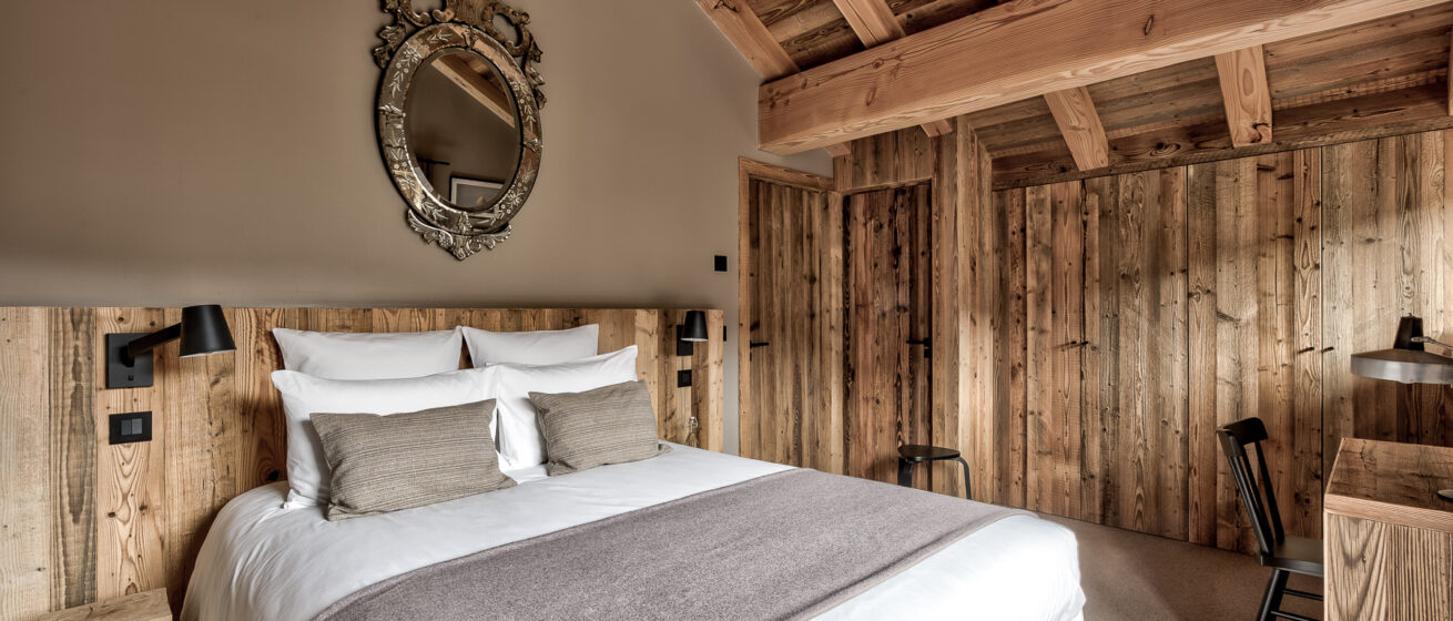 Luxury Chalet Bergeronnette Meribel Guest Room 06