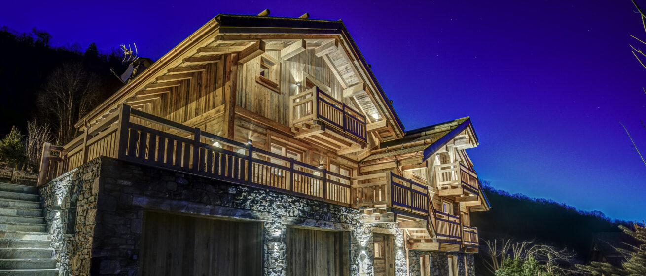 Luxury Chalet Bergeronnette Meribel Outdoor View