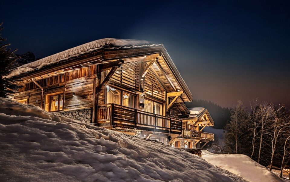 Chalet de Luxe Himalaya M&eacute;ribel Suite MasterOuest01