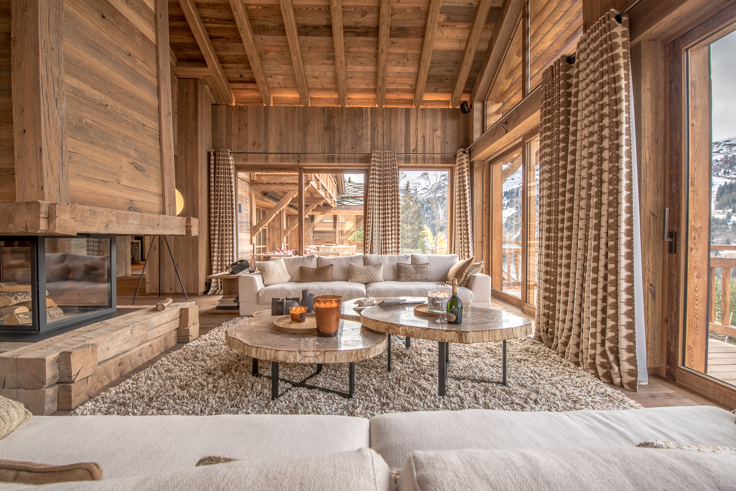 Luxury Chalet Himalaya Meribel Secondlounge2