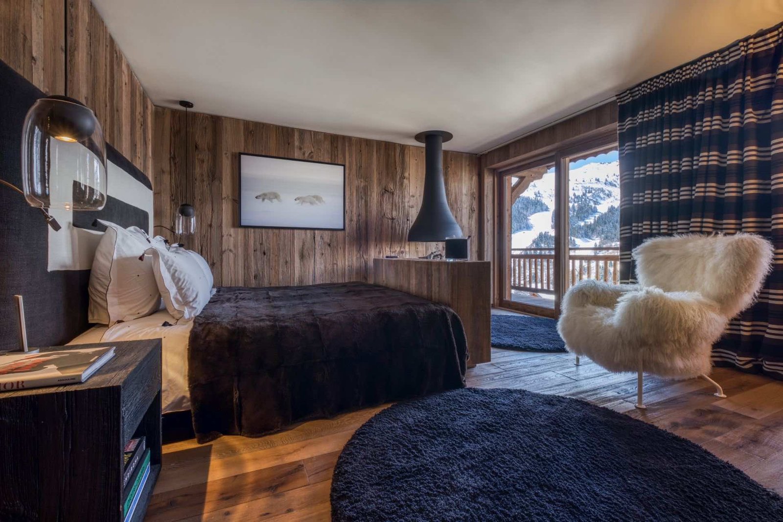 Luxury Chalet Himalaya Meribel masteruite1b