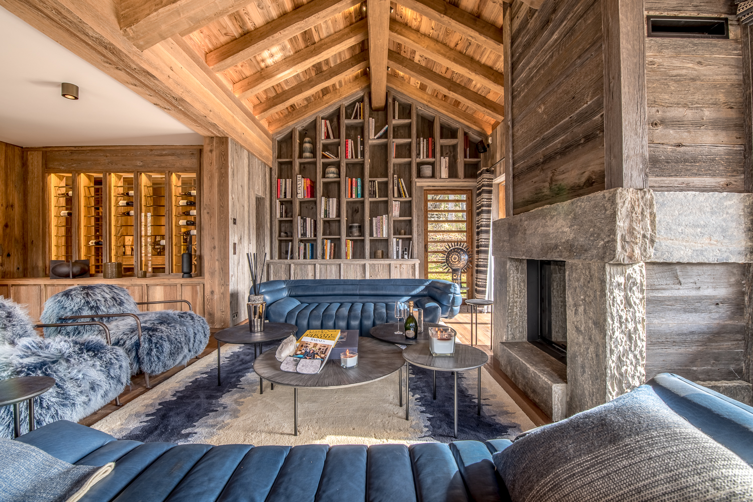 Luxury Chalet Himalaya Meribel terrac loungingarea