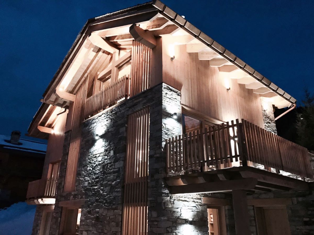 Luxury Ski Chalet Caro Meribel External Winter