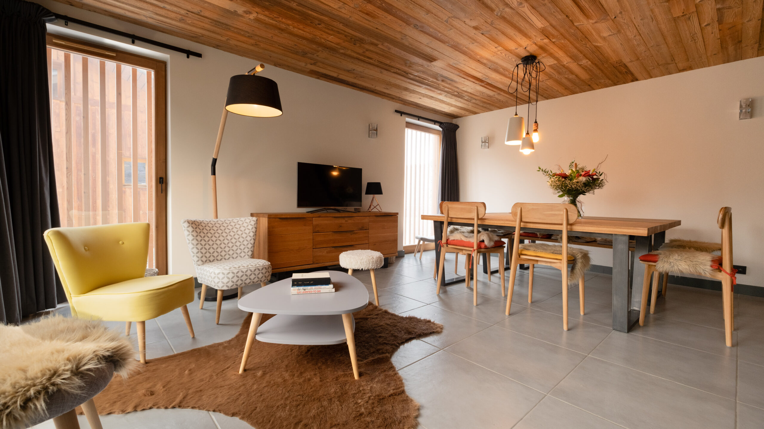 Luxury Ski Chalet Caro Meribel Dining Room 02