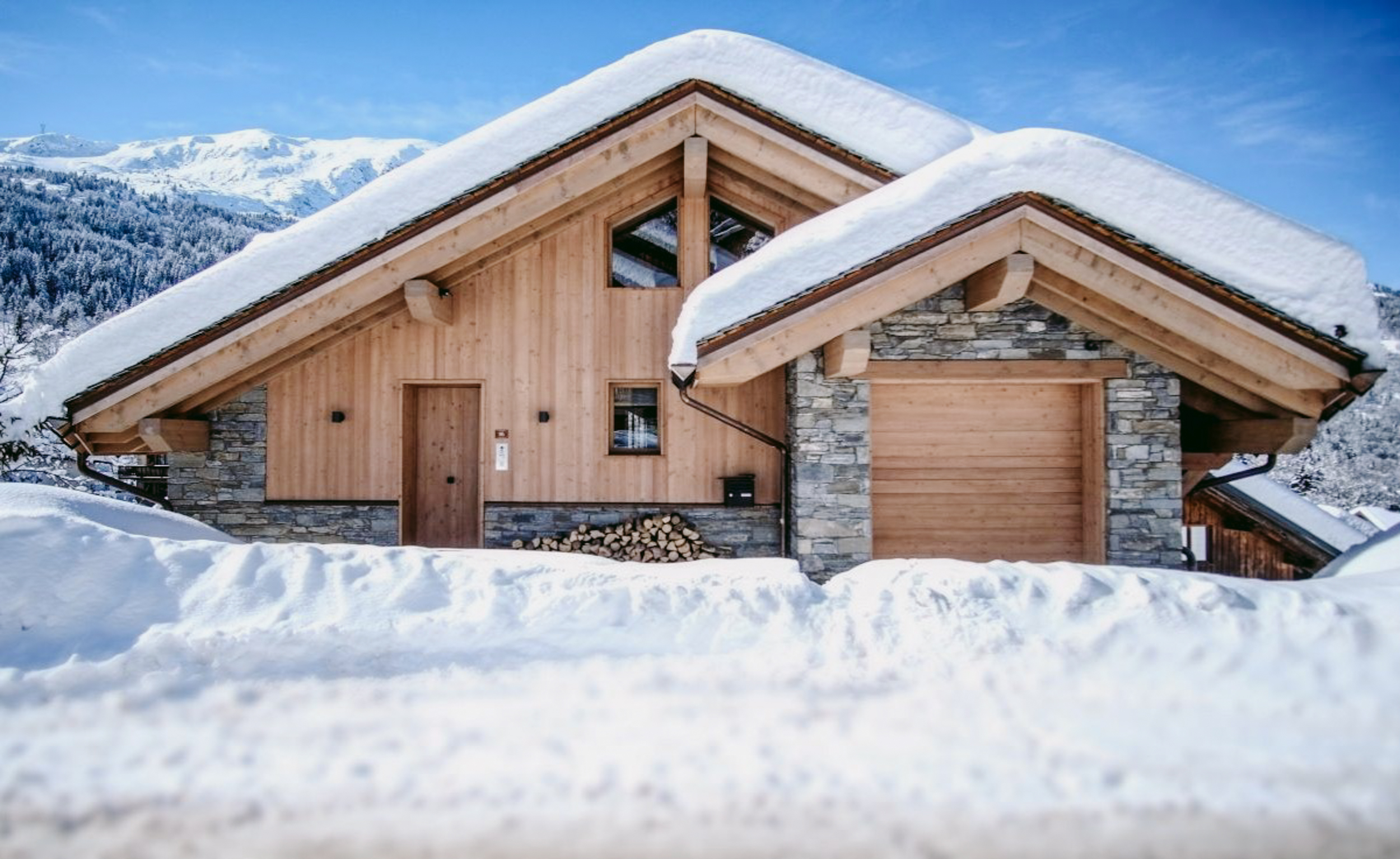 Luxury Ski Chalet Caro Meribel Exterior