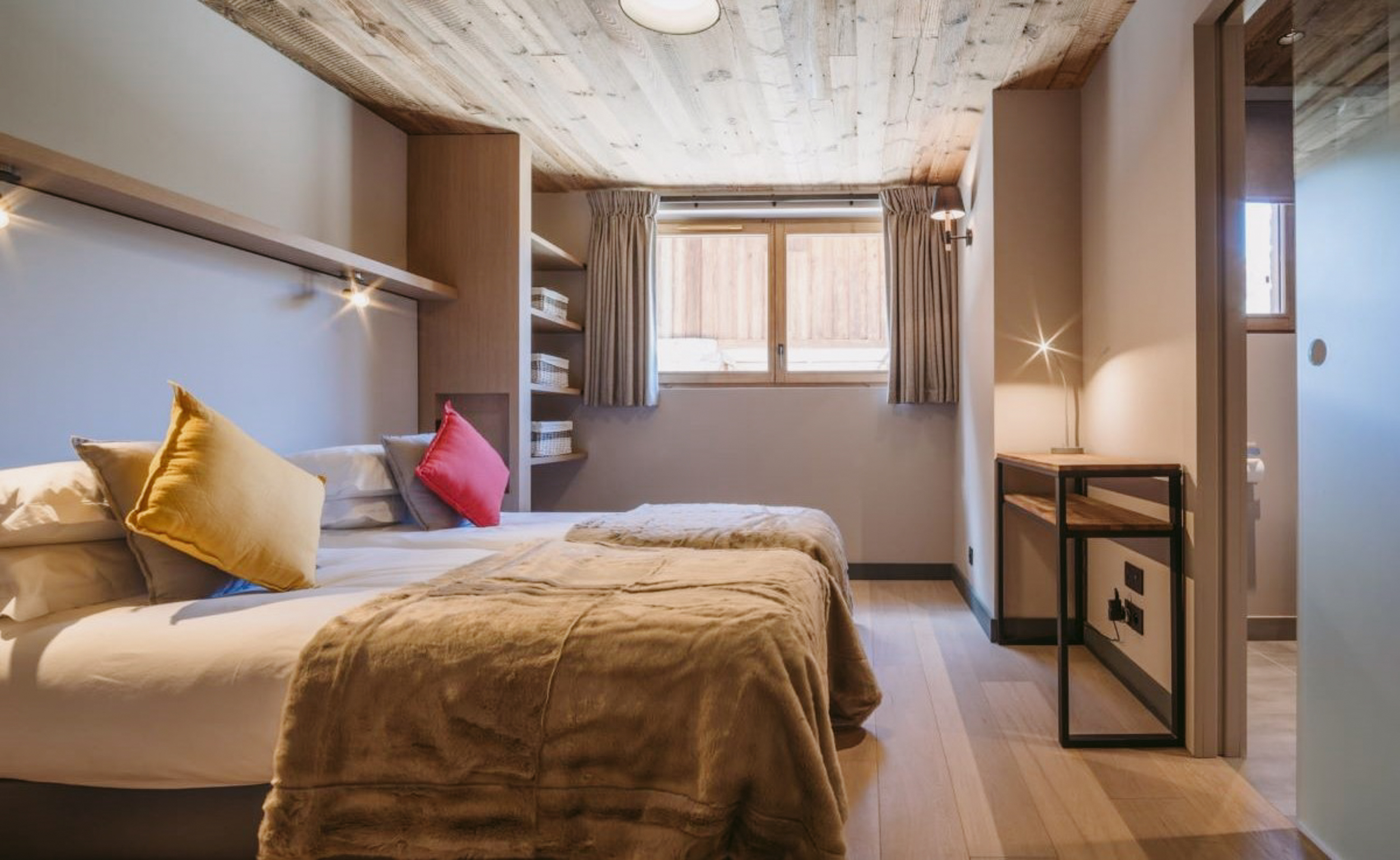 Luxury Ski Chalet Caro Meribel Guest Room Example 02
