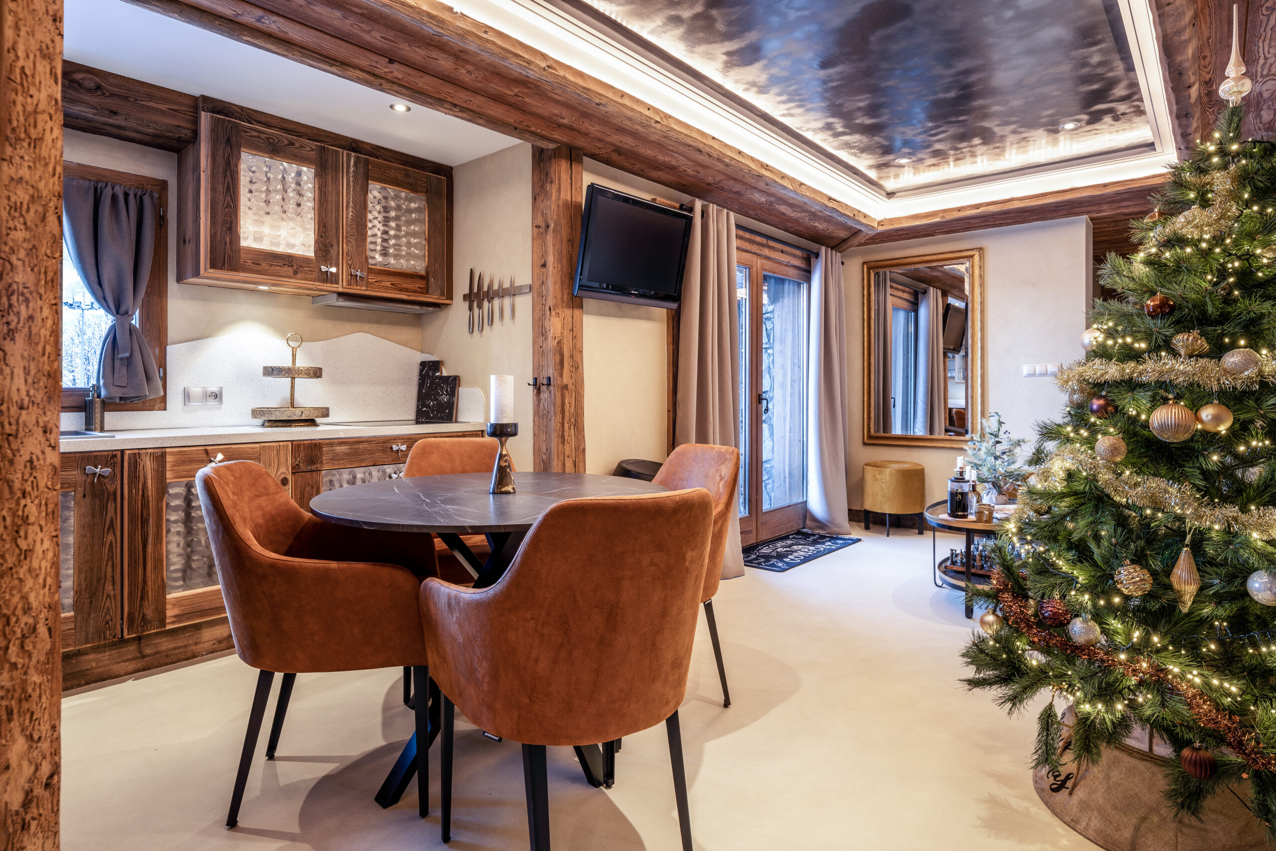Luxury Ski Chalet Cheval Blanc Meribel Annex