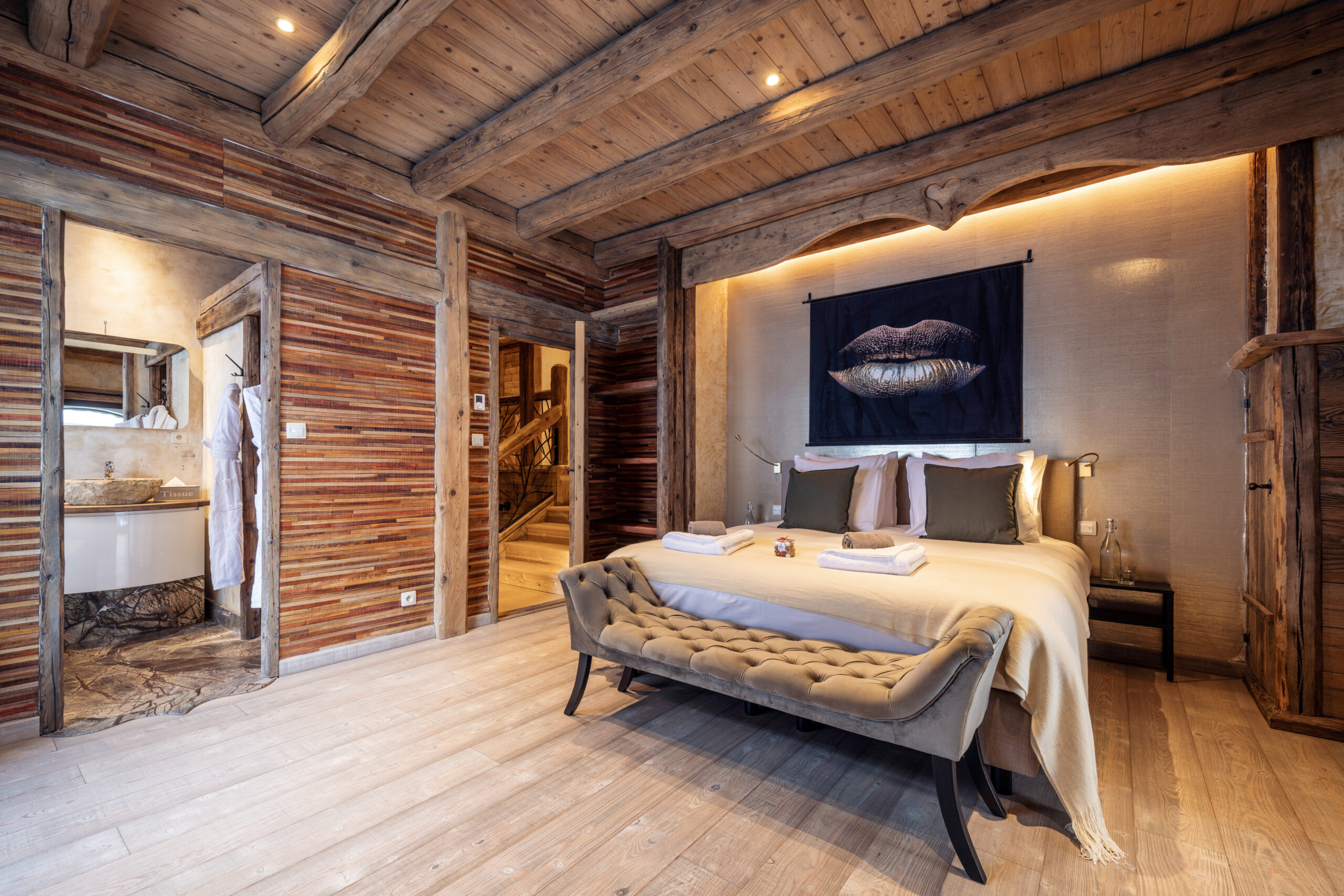 Luxury Ski Chalet Cheval Blanc Meribel Guest Room 01