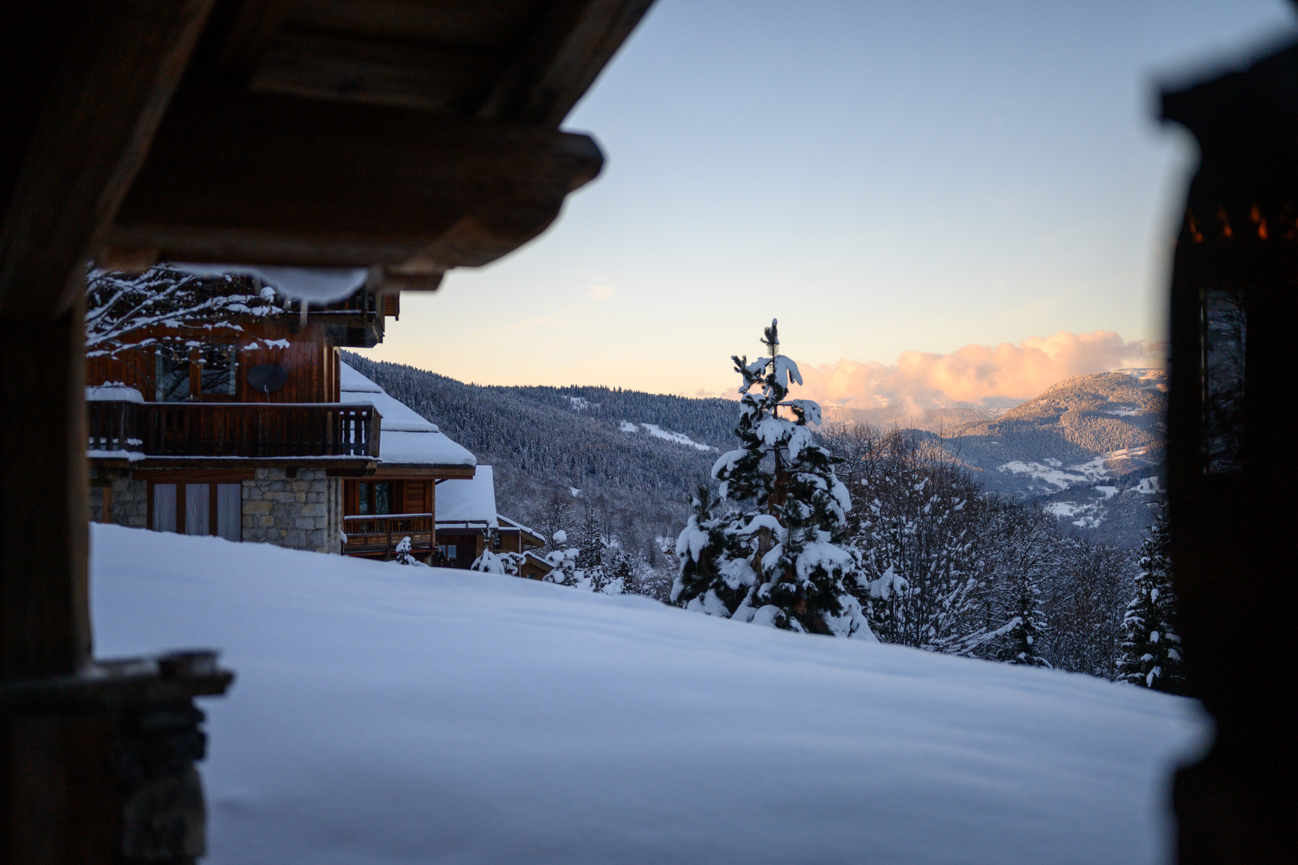 Luxury Ski Chalet Cheval Blanc Meribel View(1)