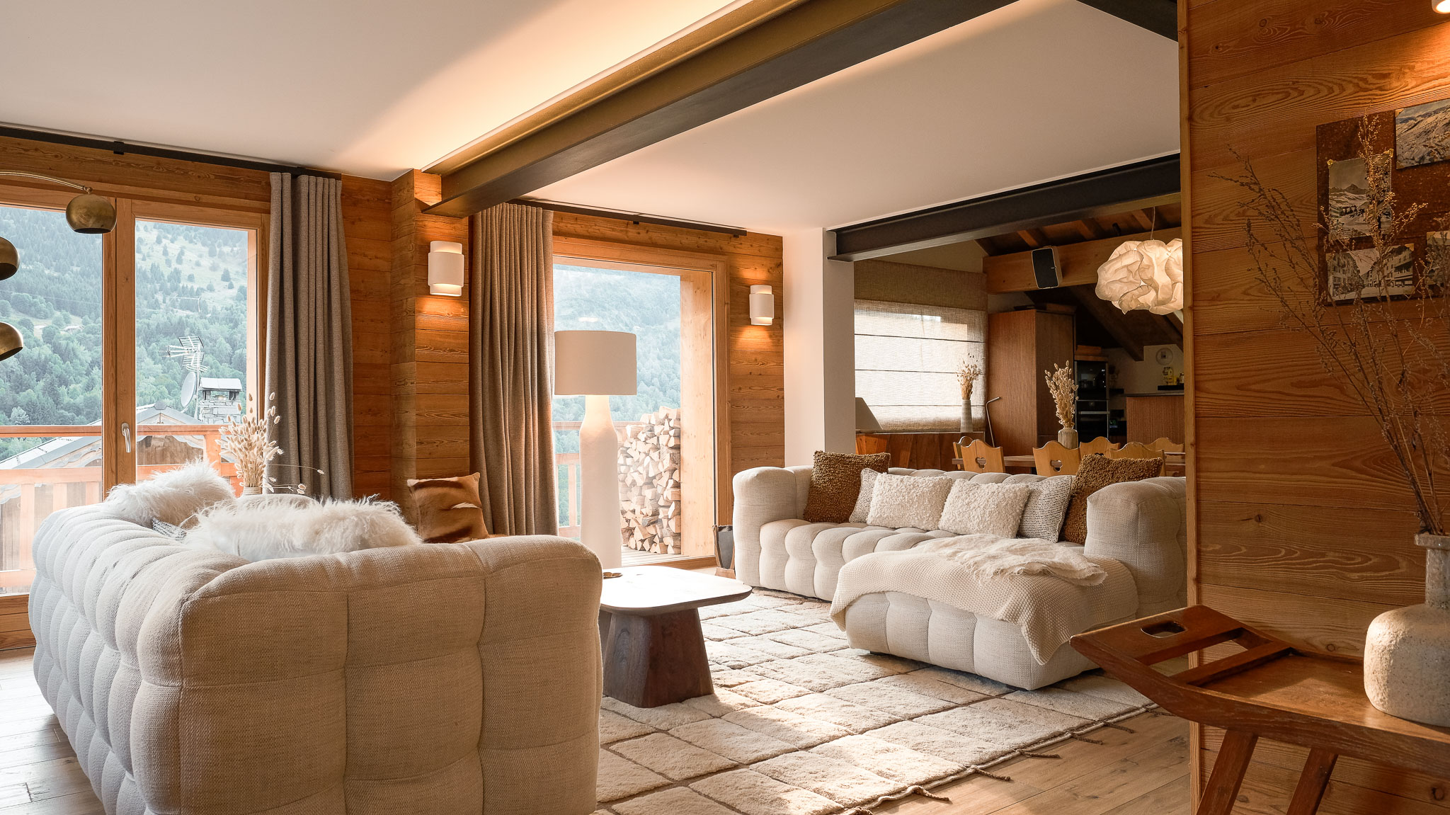 Luxury Ski Chalet Etoile des Neige Meribel Living room D
